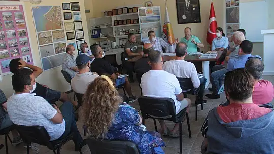 ÇALIŞ PLAJINDAKİ TURİZMCİLERE COVİD-19 BİLGİLENDİRİLMESİ