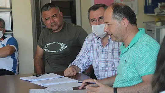 ÇALIŞ PLAJINDAKİ TURİZMCİLERE COVİD-19 BİLGİLENDİRİLMESİ