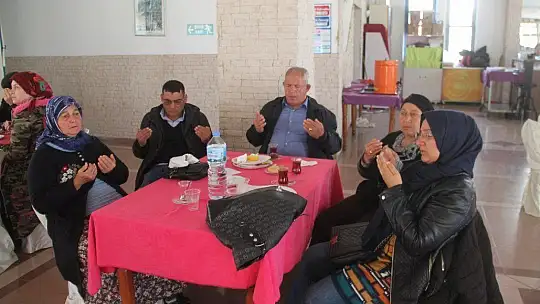 Altı Nokta'dan şehitlerimize saygı