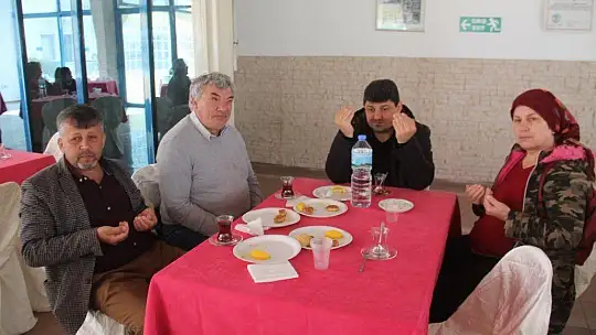 Altı Nokta'dan şehitlerimize saygı