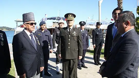 Sadece çelenk sunma töreni gerçekleştirildi