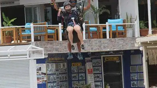 YAMAÇ PARAŞÜTÜNDE İLK MÜŞTERİLER ÇİNLİ