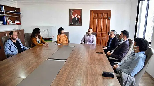 İnşaat Mühendisleri Başkan Vekili Gözde Gürsoy'u ziyaret ettiler