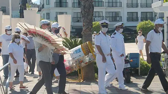 Fethiye'de çelenk sunma töreni yapıldı