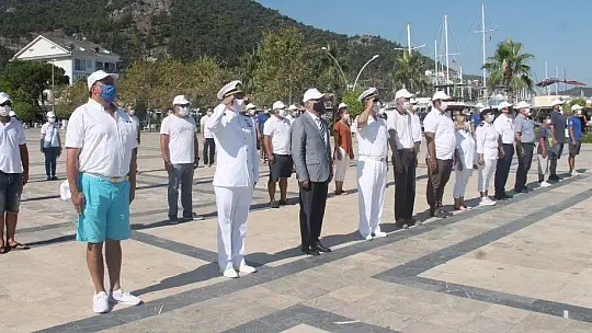 Fethiye'de çelenk sunma töreni yapıldı