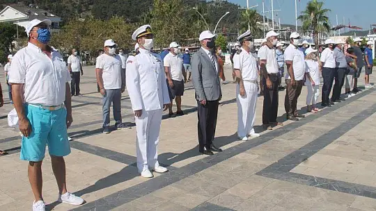 Fethiye'de çelenk sunma töreni yapıldı