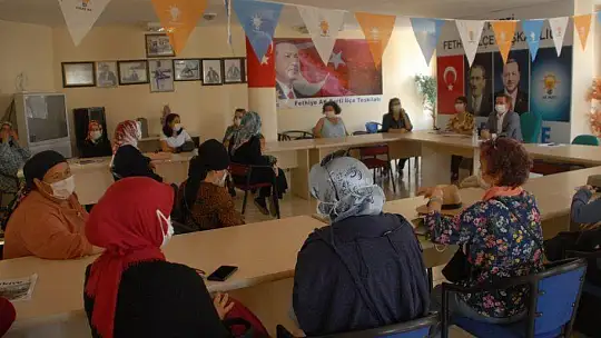 Öztürk kadın kolları ile toplantı yaptı