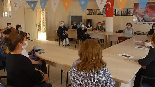 Öztürk kadın kolları ile toplantı yaptı