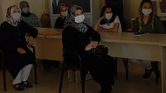 Öztürk kadın kolları ile toplantı yaptı