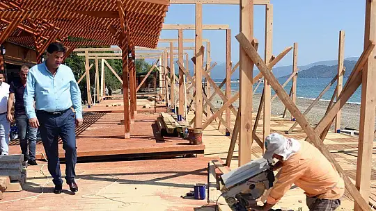 Karaot Halk Plajı'nda yoğun mesai