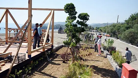 Karaot Halk Plajı'nda yoğun mesai