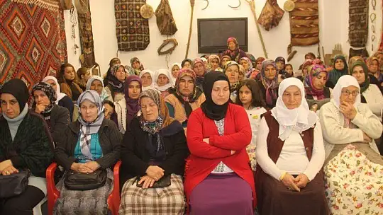 Karaçulha Gönüllüleri Derneği'nden şehitlerimize saygı 