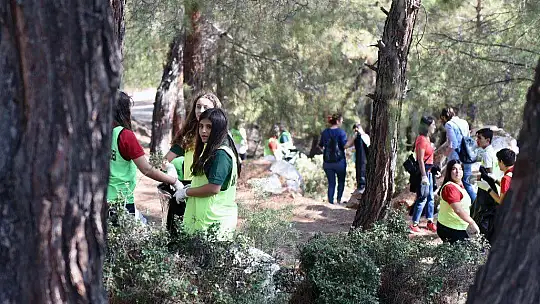 Kayıkseki Mesire Alanı temizlendi