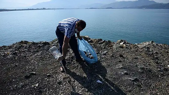 Karataş Mevkii'nde temizlik yapıldı