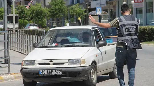 Sokağa Çıkma Kısıtlamasında İlk Gün