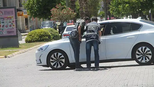 Sokağa Çıkma Kısıtlamasında İlk Gün