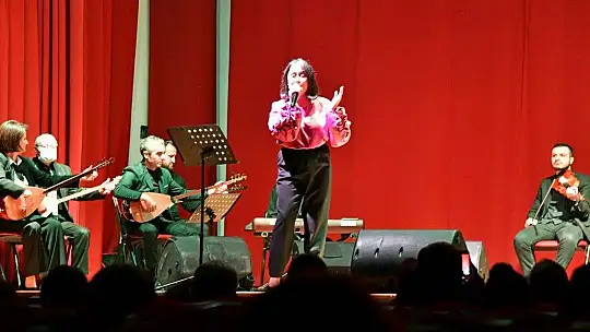 Türkü gecesi düzenlendi