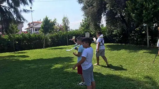 KÖYCEĞİZ'DE MİNİKLERİN YAPTIĞI MODEL UÇAKLAR UÇMAYA HAZIR