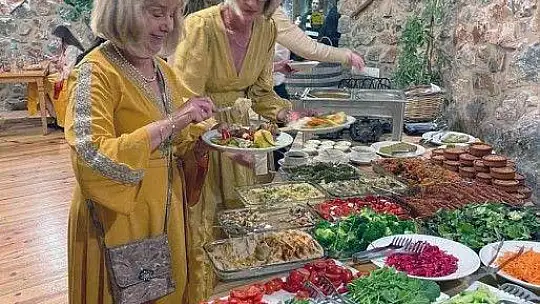 Köyde Hint düğünü