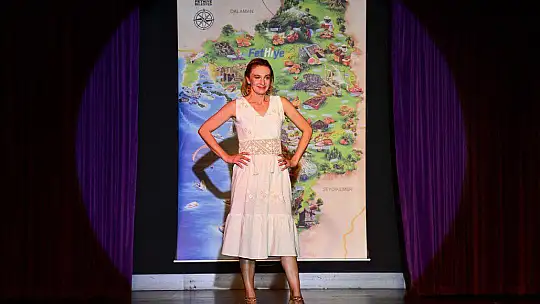 LİKYA İLMEKLERİ DEFİLESİ GÖZ KAMAŞTIRDI