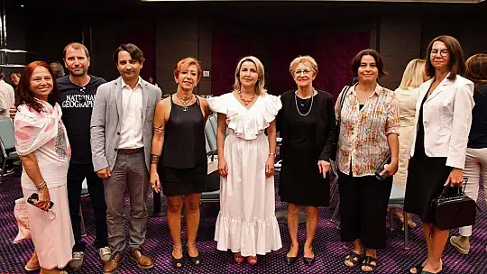 LİKYA İLMEKLERİ DEFİLESİ GÖZ KAMAŞTIRDI