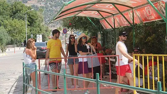 KISITLAMA BİTTİ, ÖLÜDENİZ'E KOŞTULAR