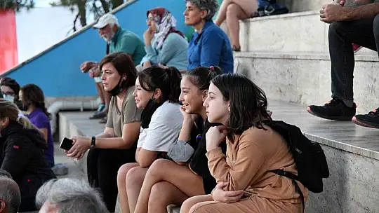 Likya Kültür Sanat Günleri Yazar Kadınlarla Okuyucuları Buluşturdu