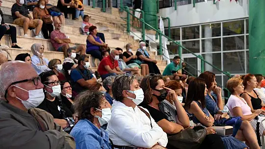 Likya Kültür Sanat Günleri Yazar Kadınlarla Okuyucuları Buluşturdu