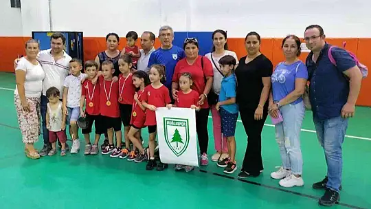 MUĞLASPOR'LU MİNİKLER MADALYALARI TOPLADI