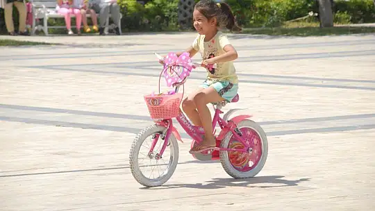 Çocuklara Zaman Yetmedi