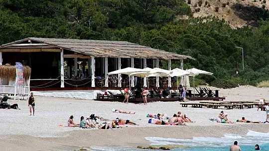 Ölüdeniz'de bayram yoğunluğu