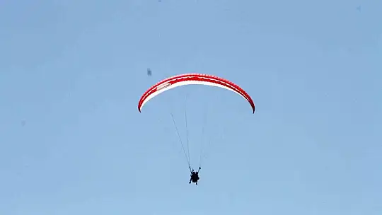 Ölüdeniz'de bayram yoğunluğu
