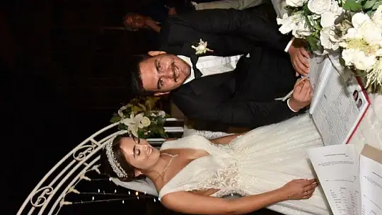 YEŞİM VE BERK'İN EN MUTLU GÜNÜ