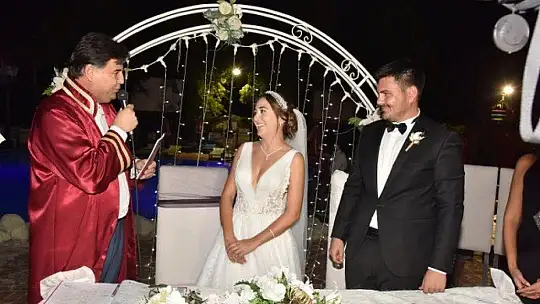 YEŞİM VE BERK'İN EN MUTLU GÜNÜ