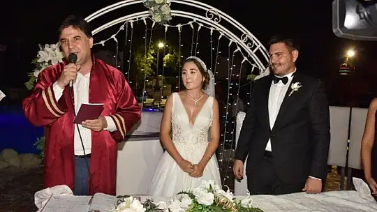 YEŞİM VE BERK'İN EN MUTLU GÜNÜ