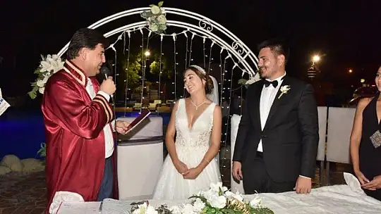 YEŞİM VE BERK'İN EN MUTLU GÜNÜ