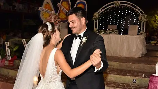 YEŞİM VE BERK'İN EN MUTLU GÜNÜ