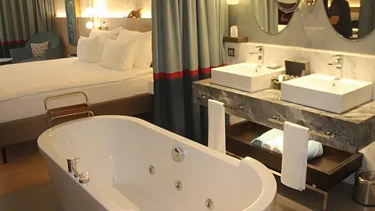 FETHİYE'DE SAĞLIKLI TURİZM BELGELİ OTEL KAPILARINI AÇTI