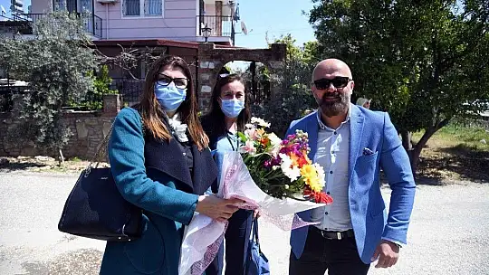 Karaca, Otizm Farkındalık Günü dolayısıyla ziyaretlerde bulundu