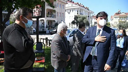 Karaca, Otizm Farkındalık Günü dolayısıyla ziyaretlerde bulundu