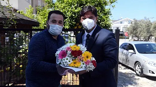 Karaca, Otizm Farkındalık Günü dolayısıyla ziyaretlerde bulundu