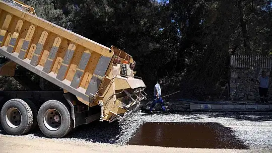 Ovacık Caddesi asfaltlanıyor