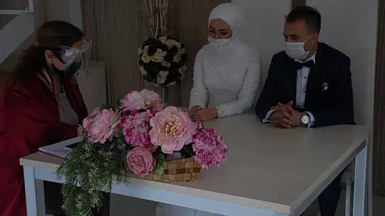 Fethiye'de 75 Günde 182 Nikah Kıyıldı