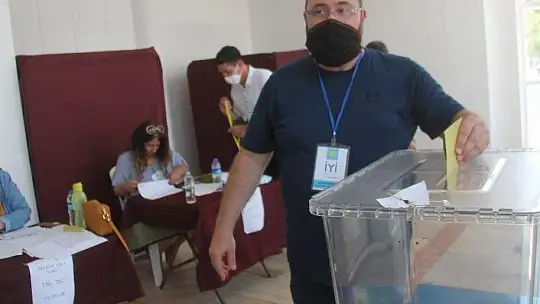 İYİ PARTİ FETHİYE İLÇE BAŞKANLIĞINA ALİ FATİH ÇOBAN SEÇİLDİ