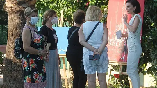 YONCA USTA'NIN RENK ODASI YOĞUN İLGİ GÖRDÜ