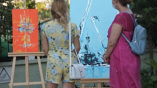 YONCA USTA'NIN RENK ODASI YOĞUN İLGİ GÖRDÜ