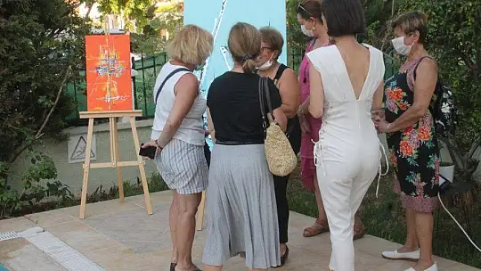 YONCA USTA'NIN RENK ODASI YOĞUN İLGİ GÖRDÜ