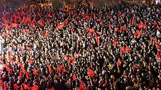 Fethiye'de Selda Bağcan rüzgarı esti