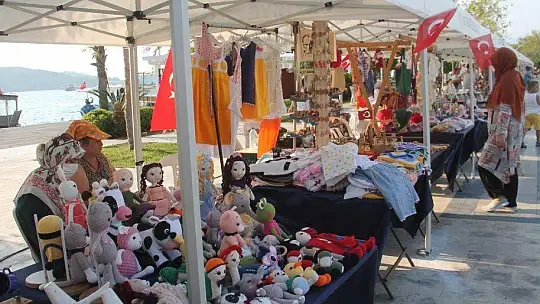 Normalleşme süreci ile stantlar açılmaya başlandı