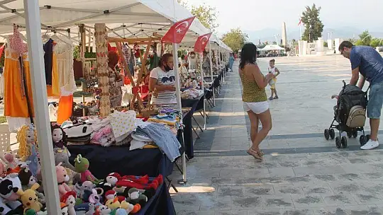 Normalleşme süreci ile stantlar açılmaya başlandı